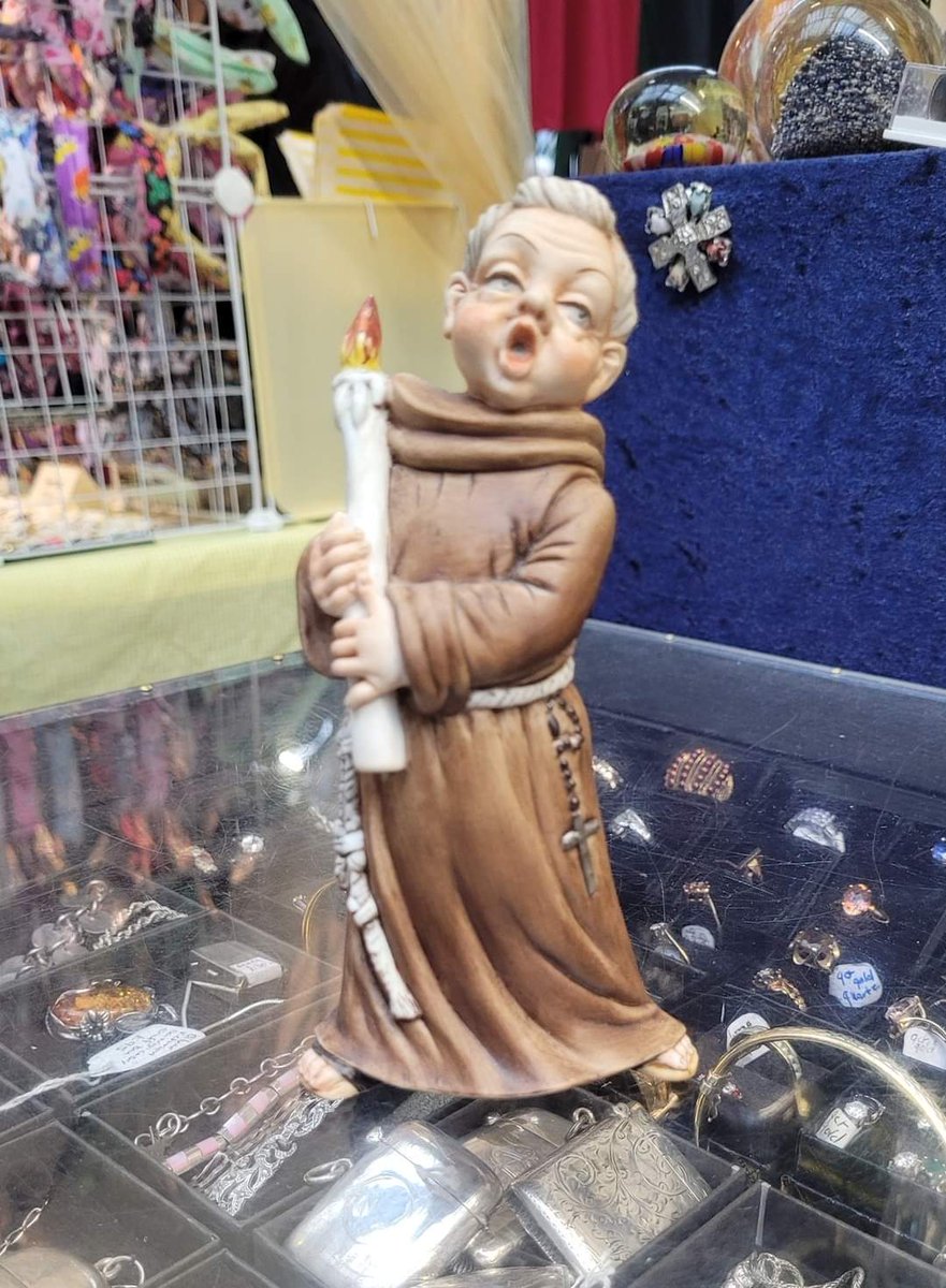 Loving this character Capodimonte monk from Collectable Curios... Just too cute! info@collectablecurios.co.uk #Capodimonte #Monk #CapodimonteFigures #Collectables #Curios #Antiques #Trending #Home #PreLoved #ShopVintage #Antiquing #VintageFinds #StGeorgesMarketBelfast