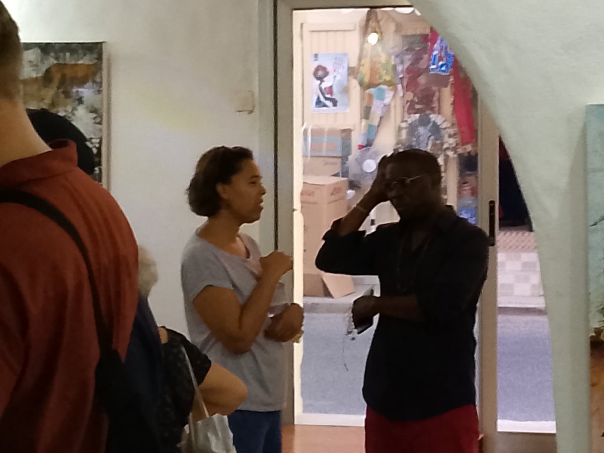 VERNISSAGE 
Exposition collective 'Volontes' ce jour a Saint Louis du Sénégal.
J'ai été heureux d'avoir présenté quelques unes de Mes toiles et d'avoir fait le déplacement dans la Vieille Ville.
Entre Saint Louis et moi hein...♥️