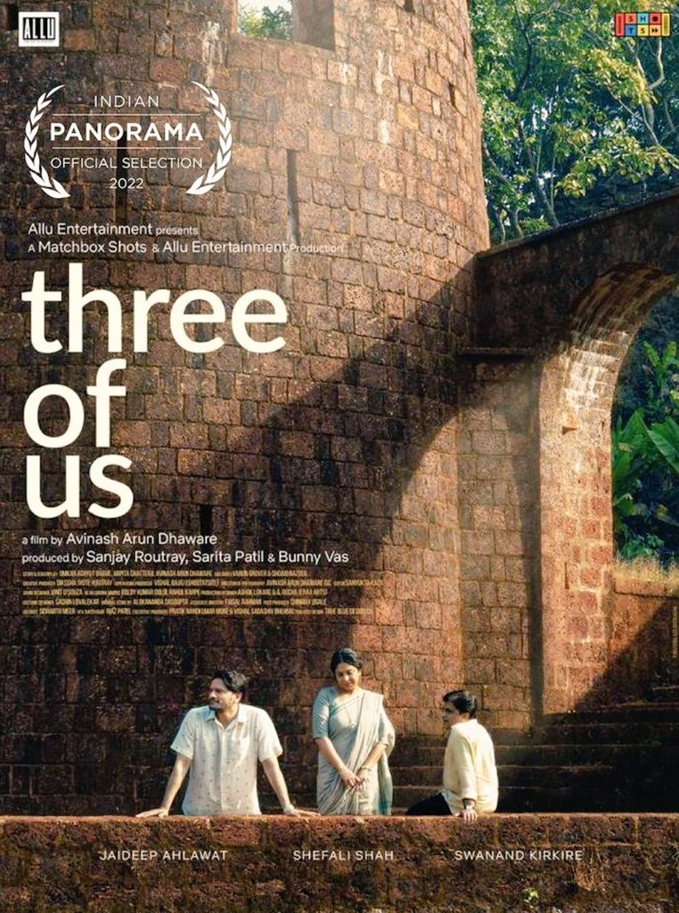 Finished watching #ThreeofUs on @NetflixIndia. Brilliant movie abt a woman who goes bk to relive her childhood memories, meet an old love n face some harsh truths. Great locations and super acting by @ShefaliShah_  @JaideepAhlawat and @swanandkirkire.Took me down my memory