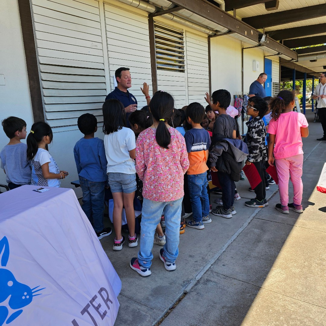 Last week, we had the honor of participating in a career fair hosted at one of the local elementary schools. Officer Bob Smith engaged with the young students, igniting their curiosity about law enforcement and the myriad of opportunities it offers.