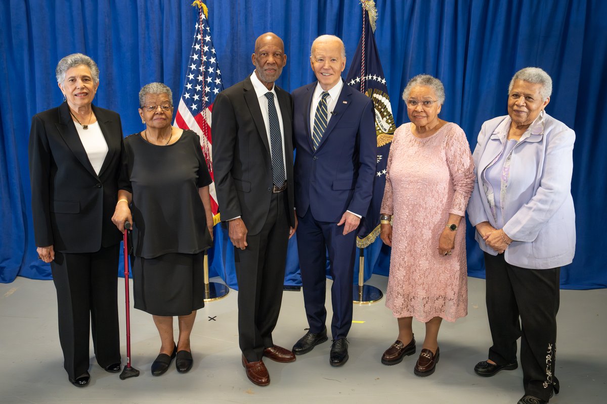 Today, President Biden met with five members of the Little Rock Nine – the first Black students to desegregate Little Rock Central High. Our nation will never forget their courage and heroism.