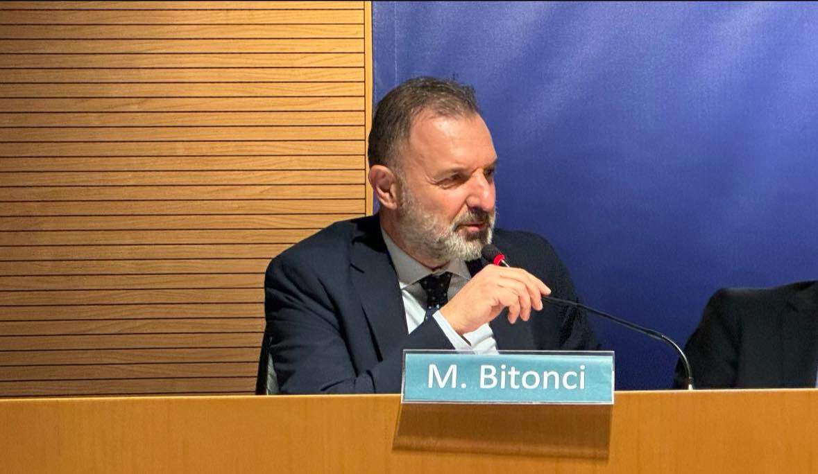 massimobitonci's tweet image. 🔵 Brescia - Se non c’è la garanzia da parte dello Stato (Fondo Garanzia Pmi), diventa assai difficile per il sistema bancario erogare credito alle pmi ed il ruolo dei #confidi è fondamentale per le garanzie alle microimprese. 

Ora al convegno di Artfidi Lombardia “Medio Credito