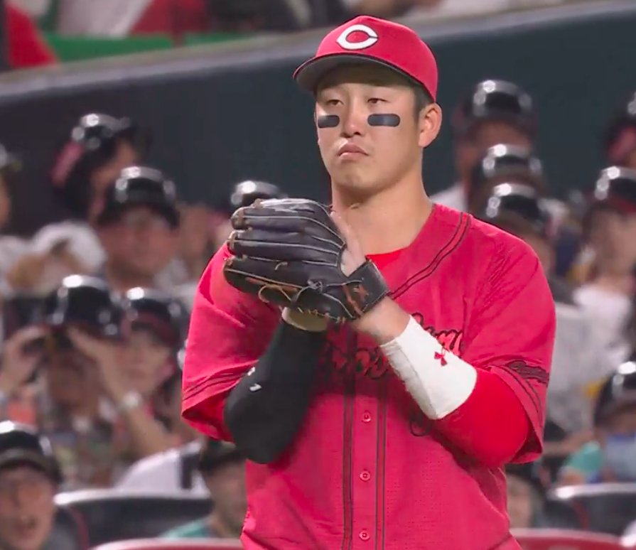 カープ·小園選手が今日の試合で使っていたグラブは和牛JB これで