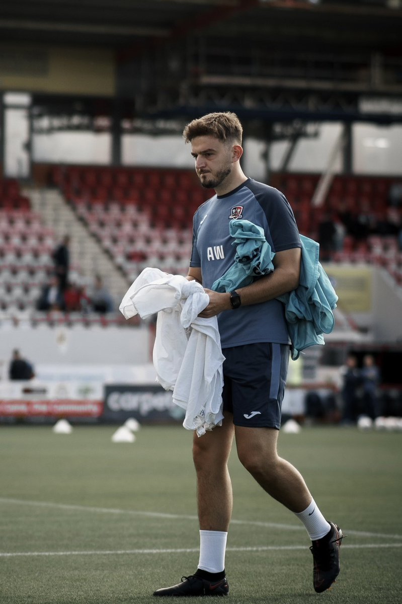 aaronwakley's tweet photo. 96 and out.. @ExeterCityWFC 👋🏼

So many memories made over the last few years, some that I will certainly cherish forever.❤️🤍

Some things don’t always turn out the way you expect, but that’s football. 👊🏼

#UTC https://t.co/s4dPnc54Sg