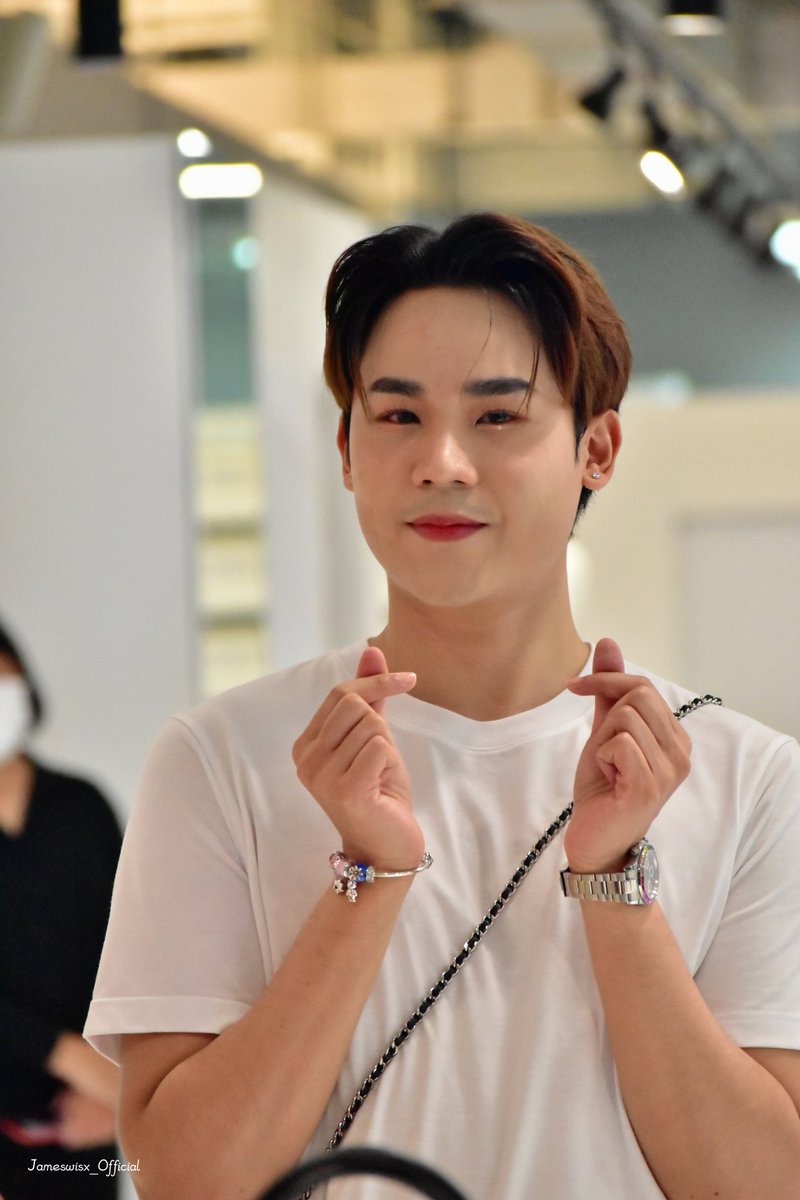 jameswisx_cute's tweet photo. มาส่งความรักกันหน่อย😚
#ห่านคู่ #เสื้อตราห่านคู่ #EasyGoose
@jameswisx #jameswisx
#บูดี้ชูกี้ของเจมส์ https://t.co/xXcOiLiZXZ