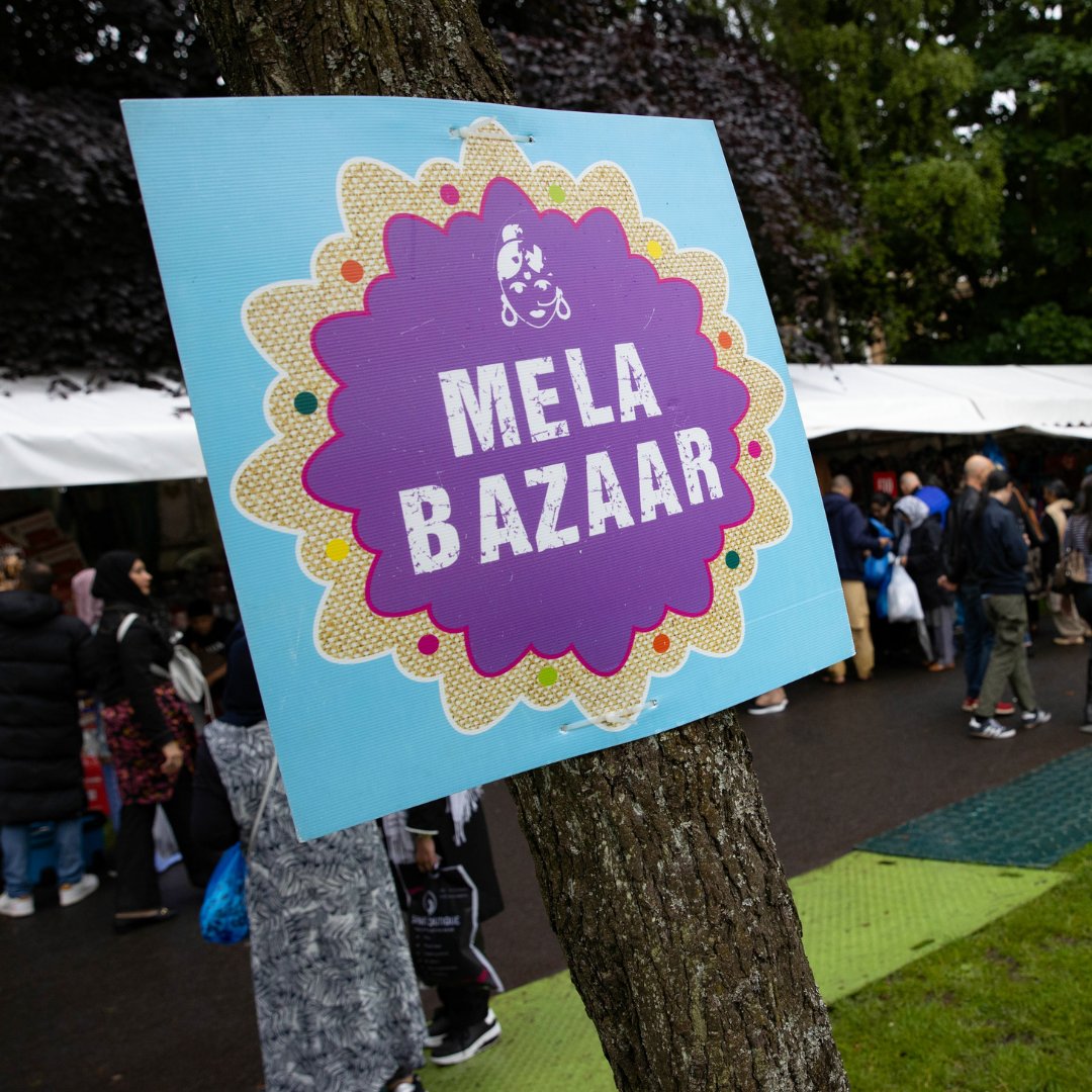GlasgowMela's tweet photo. There will be a range of food and gifting stalls throughout the park. You’ll find everything from fabric and henna to samosas and mango lassi! 🥭 🥻

 What are you most looking forward to? https://t.co/QPIxTr1zL1