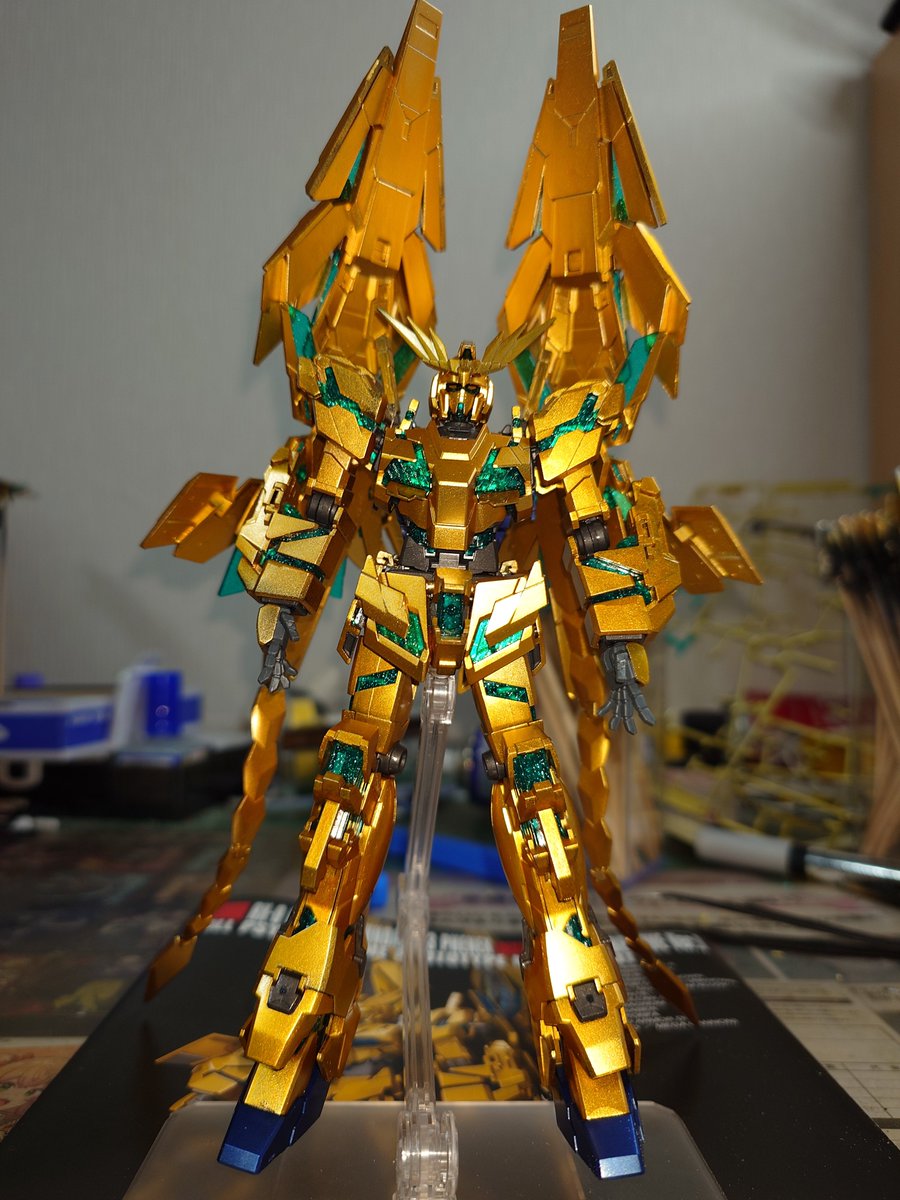 Fool_mk2_ver1's tweet photo. ＃ガンプラ　＃めこ丸隊　＃めこ生　＃フェネクス
HGフェネクス最終決戦仕様完成！平手みたいなのは付属してなかったので1／144次元ビルドナックルズ「角」を使用してます。 https://t.co/5rKw74gDK8