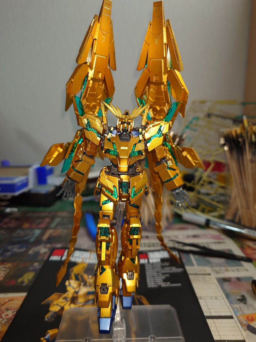 Fool_mk2_ver1's tweet photo. ＃ガンプラ　＃めこ丸隊　＃めこ生　＃フェネクス
HGフェネクス最終決戦仕様完成！平手みたいなのは付属してなかったので1／144次元ビルドナックルズ「角」を使用してます。 https://t.co/5rKw74gDK8
