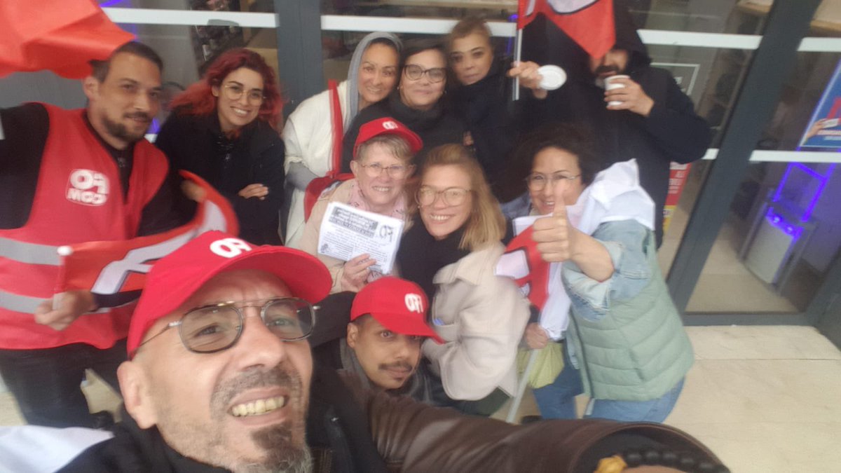 Les salariés Monoprix de Paris toujours mobilisés pour faire valoir leurs revendications: augmentations de salaire et amélioration de leurs conditions de travail ! Ils ne lâchent rien pour faire valoir la dignité au travail !