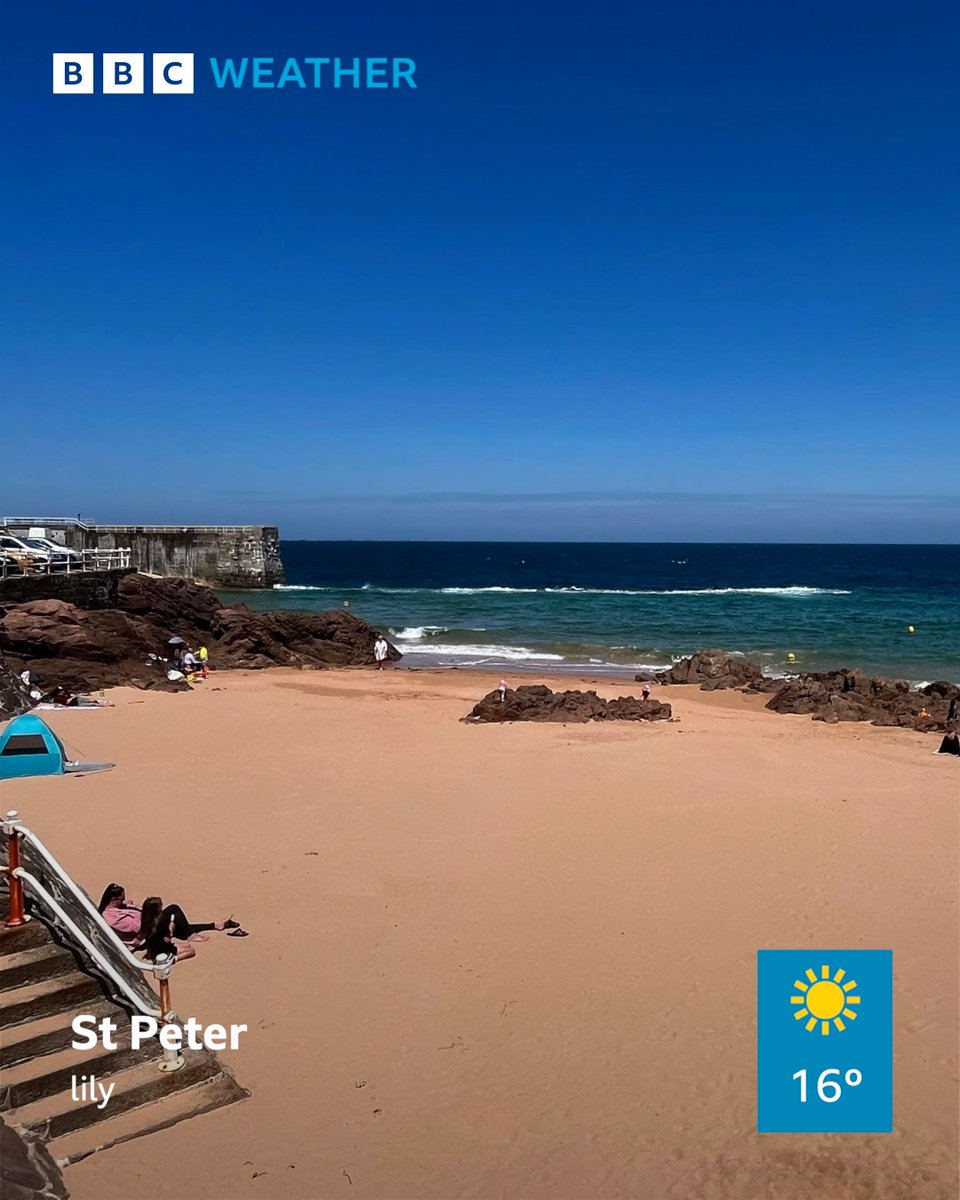 🏖 Are you hitting the beach this weekend? The forecast looks like it'll be ☀️☀️☀️! Check out the weekend's weather forecast here 👉 bbc.in/3R8LXZz