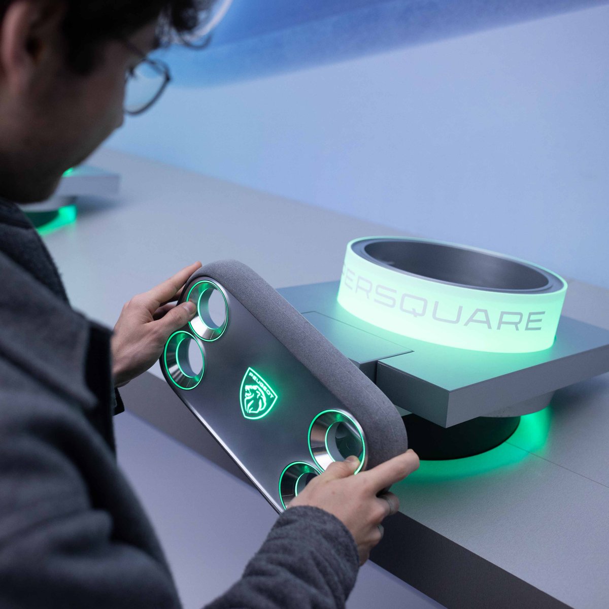 PeugeotFR's tweet photo. Nous sommes heureux de vous avoir rencontré lors de ces quatre jours formidables à Viva Technology 2024. Qu'avez-vous pensé du #PeugeotInceptionConcept et de son #Hypersquare ? https://t.co/7PjsUh1ljq