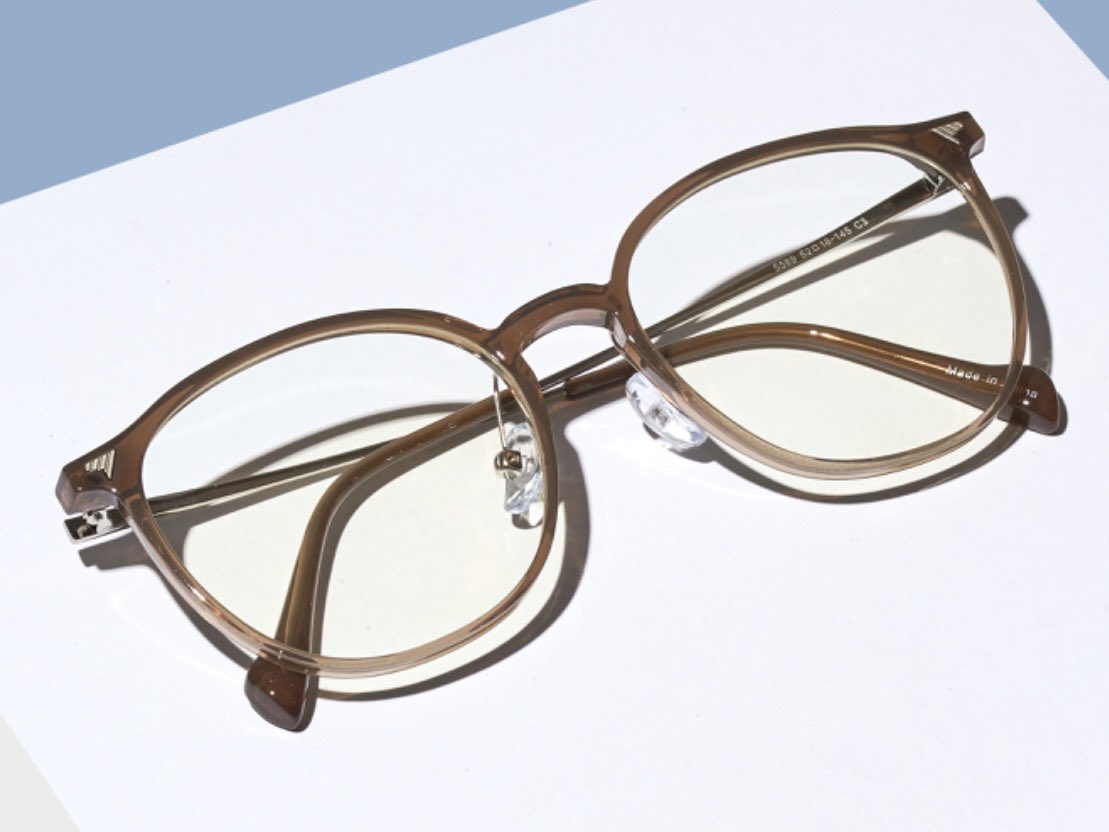 이런 기본디자인 테 사서 도수 있는 선글라스 알 넣고싶은데