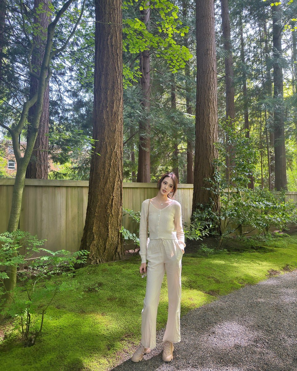 VeronicaRisk's tweet photo. Nitobe Garden https://t.co/w2LqqhogEn