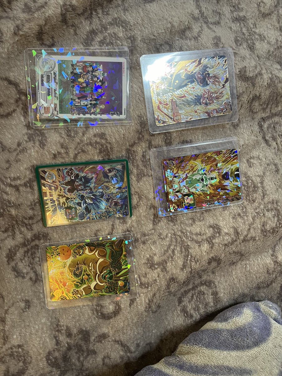 DBHS_Intai's tweet photo. 中々売れないので5枚まとめて9000円でお譲りします！もちろんバラ売りも可能ですが、出来れば複数枚での購入がありがたいです。
支払い方法はPayPayのみとさせていただきます。
#ドラゴンボールヒーローズ 
#ドラゴンボールヒーローズ買取 https://t.co/mglhPQDJhn