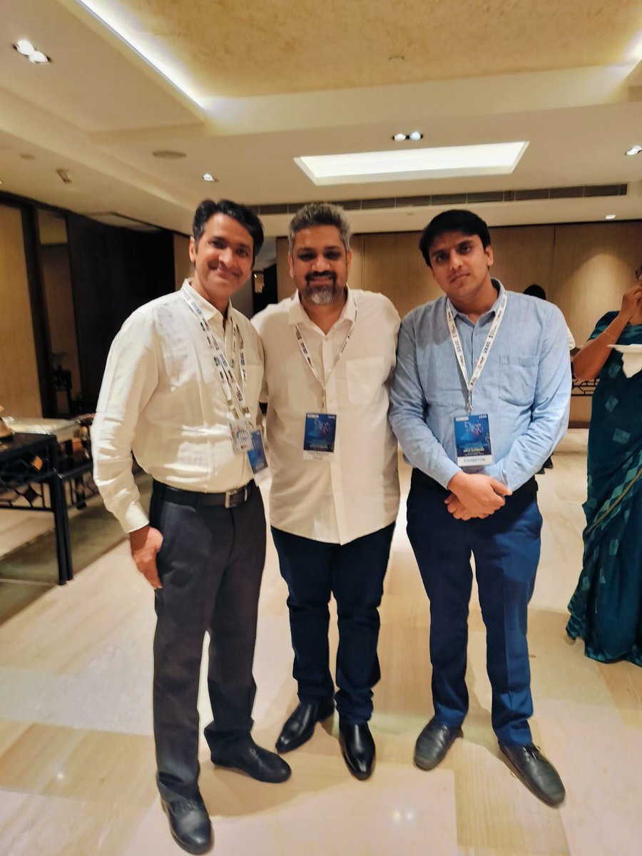 A #nostalgic and #JunooniChai moment ,meeting with Prateek Maheshwari , Co-Founder #Physicsawallah and Anmol at national workshop on Powering #transformation through UX UI for #Digital #governance ' #BHU #Alumni