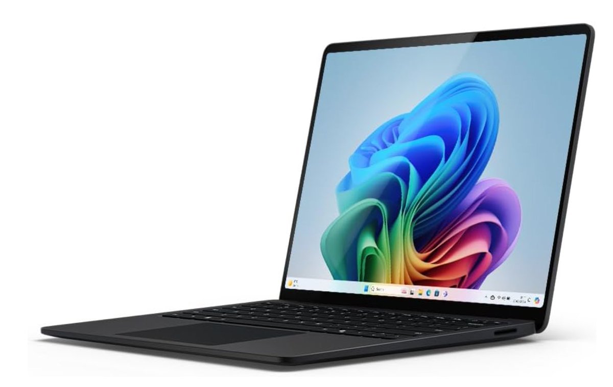 mRr3b00t tweet media