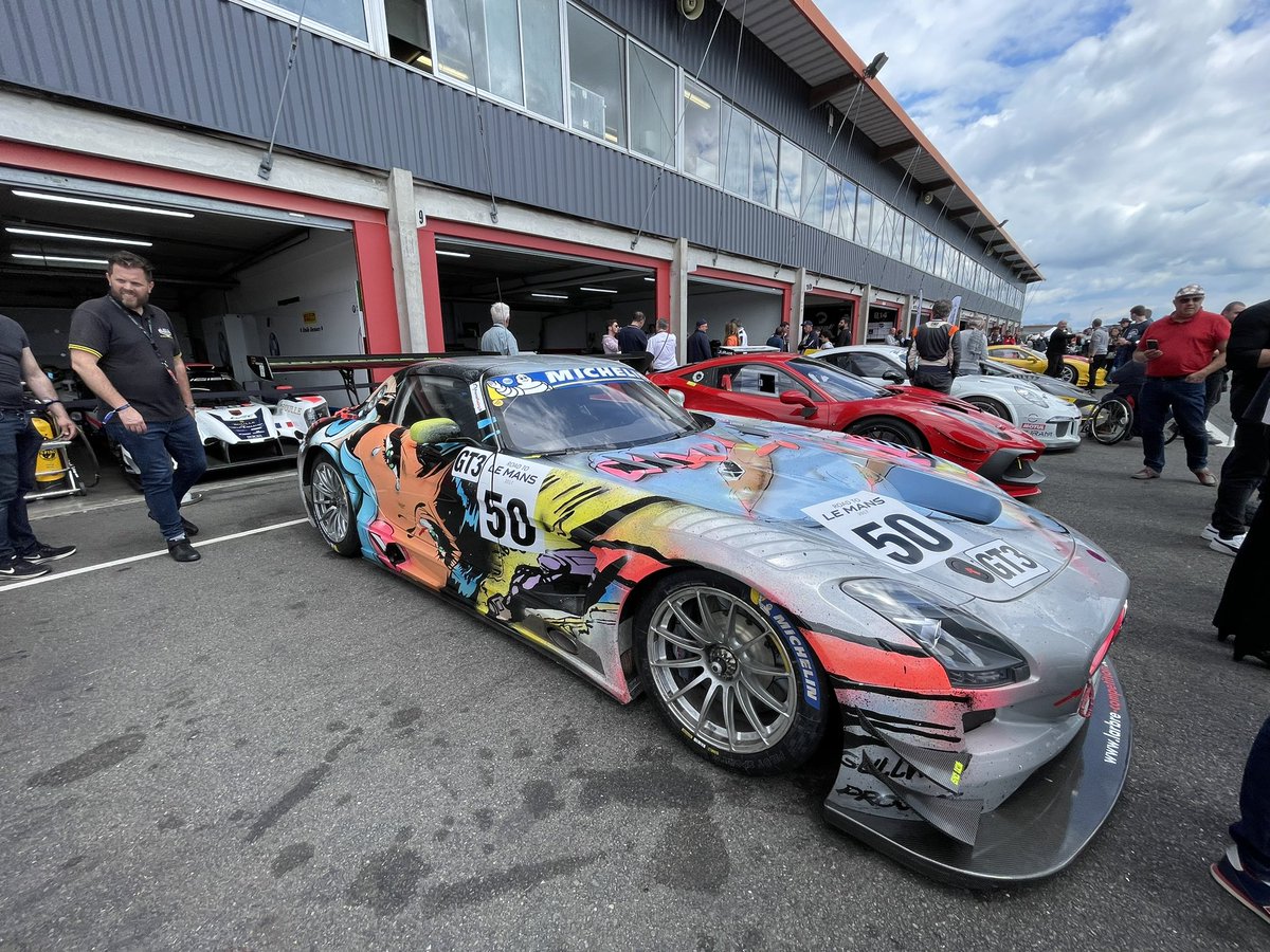 .@500Ferrari c’est tout le week-end au Val de Vienne. 📸@EnduranceInfo1