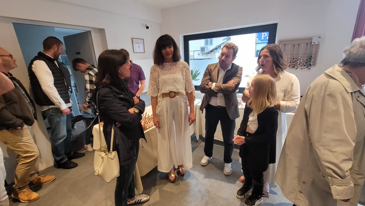 Nouveauté à #Caudebec. Nous avons participé hier à l’inauguration de « Fées des mères » nouveau #cabinet de soins et des #massages périnataux installé en plein cœur de ville. Bravo à ces 2 jeunes professionnelles particulièrement motivées #périnatalité #soins #bébés #mamans