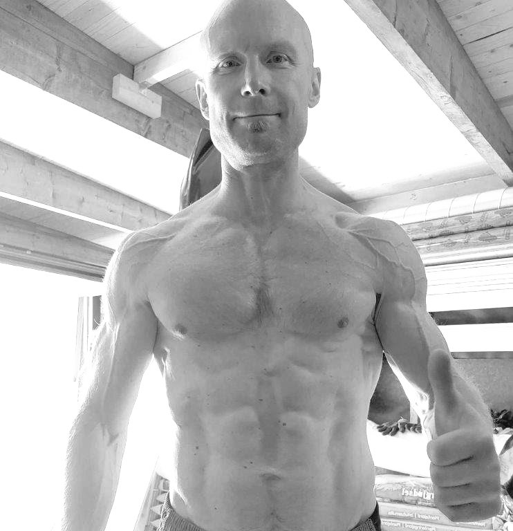 ScottySr77's tweet photo. #mentalstrength #träning #hälsa #aldrigvila #träna #fit #fitness #fitfam #fitafter40 #bodybuilding #training #workout #gym #gymaddict #gains #hypothyroidism #diethacks #diet #fitnessmotivation #boxing #instafit #ripped #hypotyreos #pediet #protein #godavanor #goodhabits #health https://t.co/l9RGDOMTVk