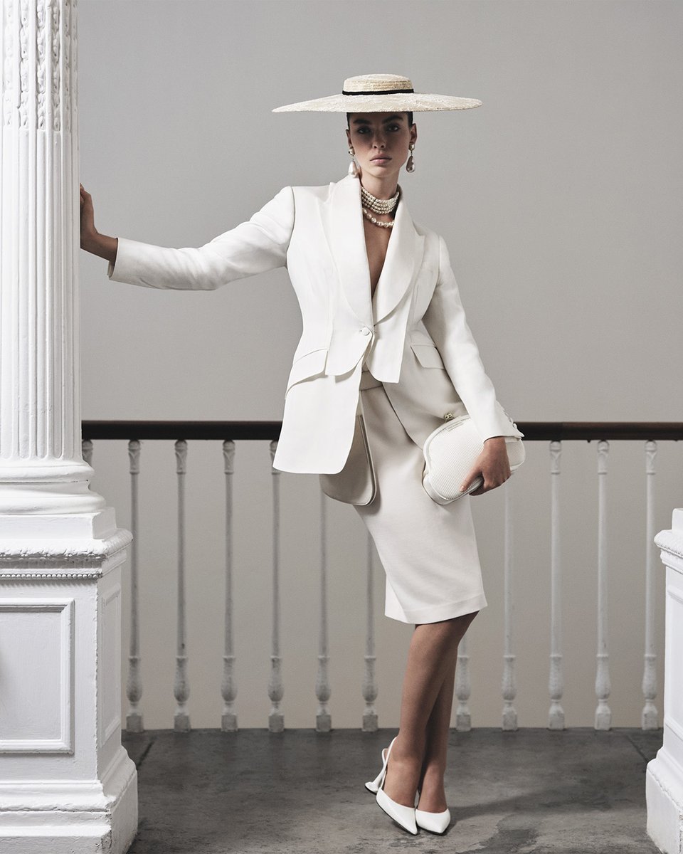 listalbot's tweet image. My latest blog - Ascot Elegance: Your Guide to Dressing for the Enclosure

In my latest blog post I share the dress codes for each enclosure to help you plan your outfit.

#personalstylist #styleblog #thepocketstylist #styleexpert