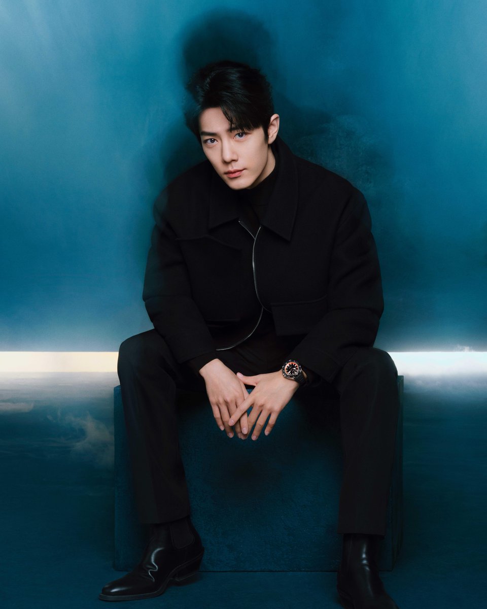 ZenithWatches's tweet photo. #DefyExtremeDiver: Dive in an underwater adventure with style, featuring the new Defy Extreme Diver. Worn by ZENITH Brand Ambassador #XiaoZhan. 

#Zenith #ZenithWatches #ZenithDefy #ElPrimero https://t.co/ypxPKd6Trc