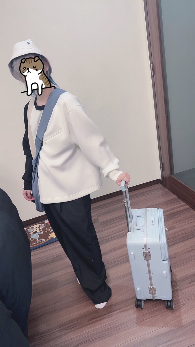 お家に帰る瞬間も写真撮ってくれた！！笑

習い事の先生みたいで頼もしかった！！
ずっと褒めてくれて嬉しかった〜！！