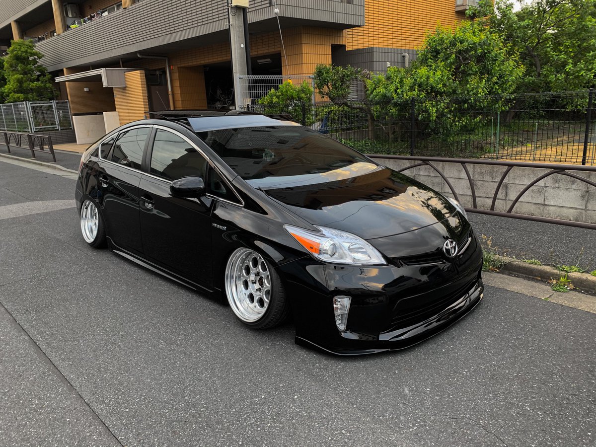 こにたく tweet media