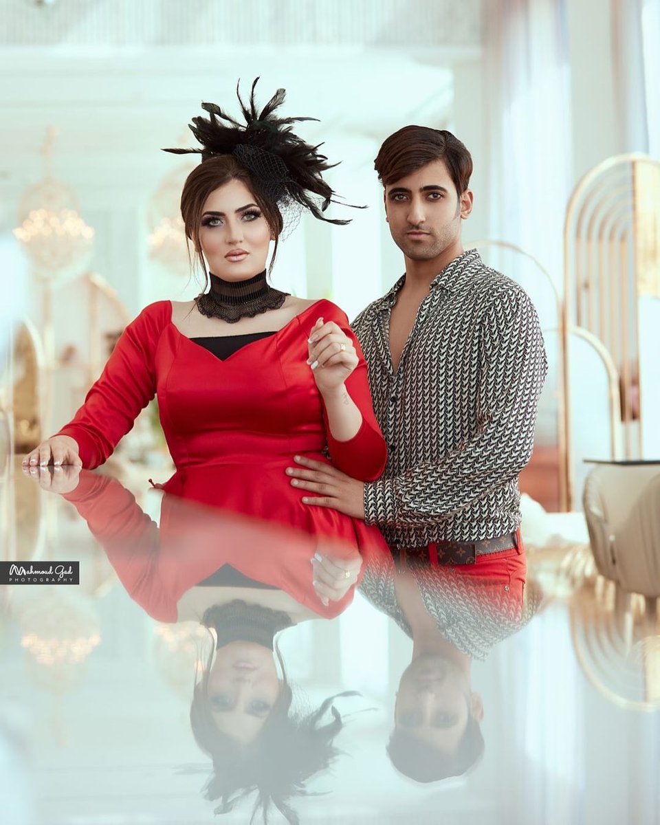 70s glam vibes are back with our glittery Star lips Metallic Lip Liner and bell sleeves

Call 055 157 1804 to book your shoot.

Follow on Instagram for more: instagram.com/mahmoud.gad.ph…

#uaephotographer #coupleshoot #vibes