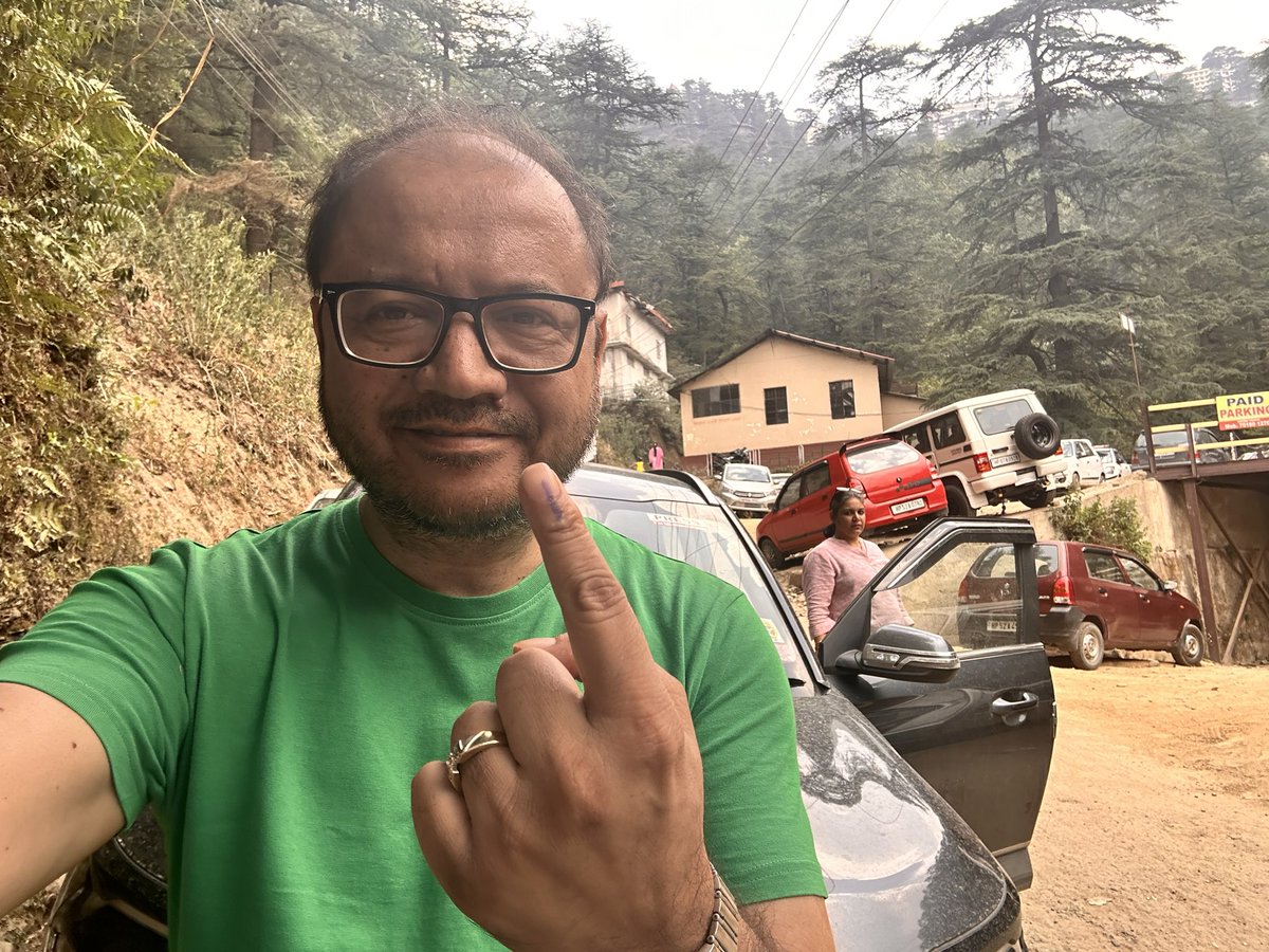 anupamthapa's tweet image. Drove for 8 hours early Saturday morning  from Noida to vote at my hometown in Shimla. 
 #lok_sabha_elections_2024
#7th_Phase