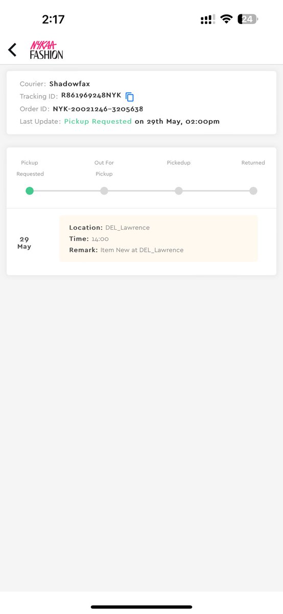 nipunsachdeva's tweet image. I fail to understand what kind of service is this @MyNykaa @nykaafashion , when we try to return a product, you just fool customers like this grill last 3 days. Pathetic service