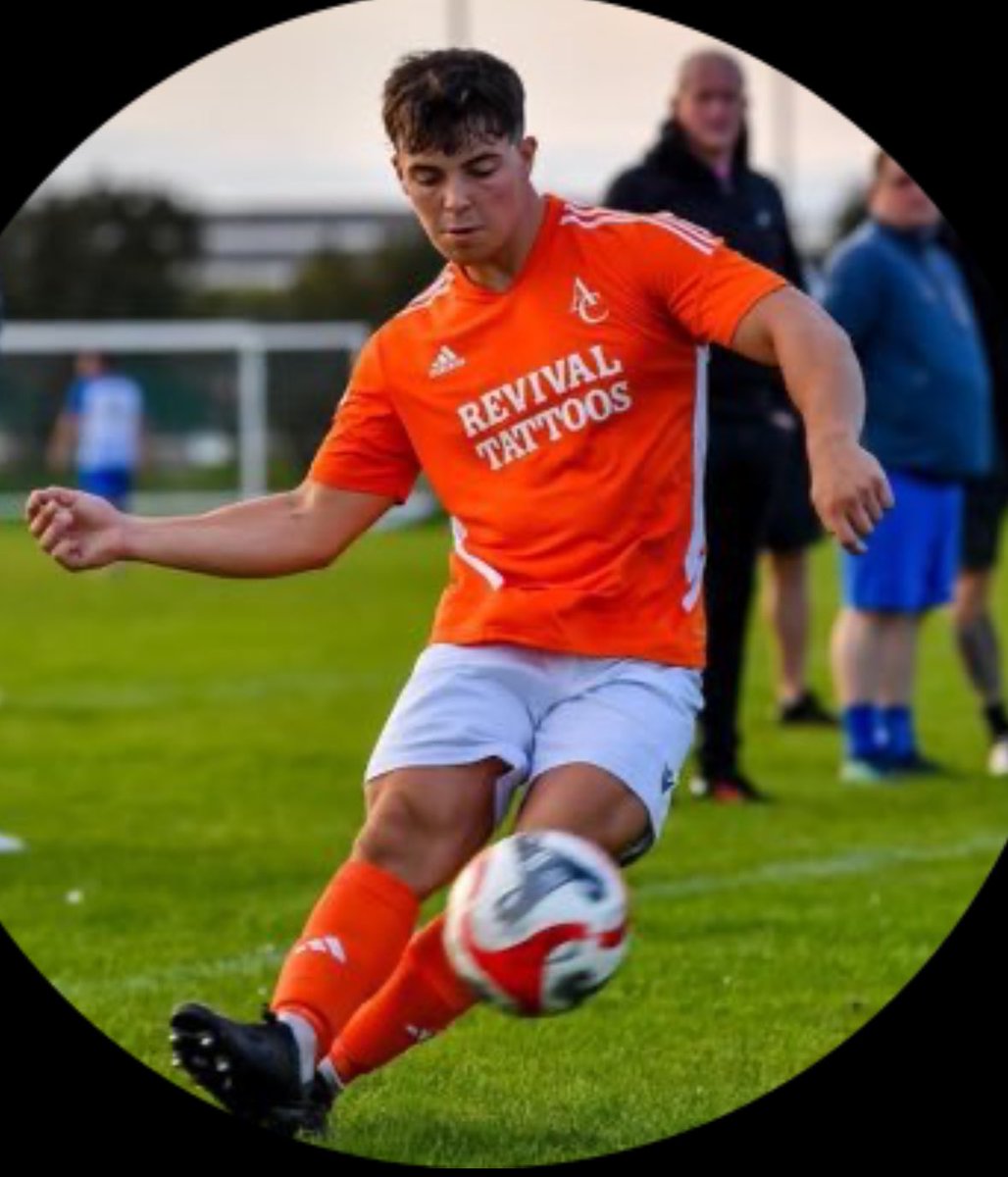 ArmfieldFC's tweet photo. Manager’s Player was awarded to @IsaacWhitehead8 who was unable to attend due to being on holiday. Isaac also won the @BFSFA Young Player of The Season Award for the whole alliance  🏆🏆🍊 https://t.co/B7hKXtBWau