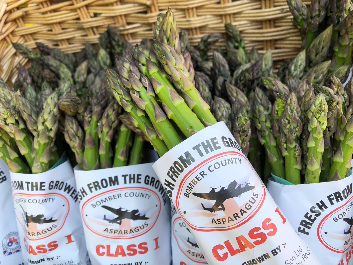 Enjoy the best of the season with fresh pickings from our #KitchenGarden 🌱

Highlights include artichokes, broad beans, rhubarb & more along with local growers such as Bomber County asparagus. 

All available from our award-winning #FarmShop 👩🏼‍🌾 

#SupportLocal #FreshProduce
