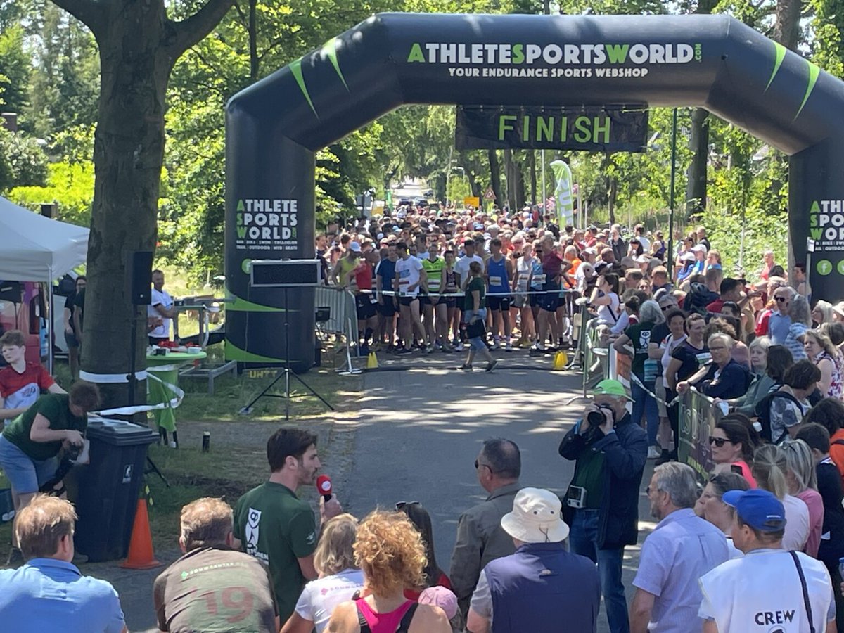 WEEKEND! 
Waar lopen ze zoal? 
In Annecy (EK 58k), Aywaille (35k), Den Haag (10k), Hamburg (IM), Heida (11k), Leersum* (15k), Leeuwarden (21k), (Maria Alm (Trail 21k), Stockholm (42k), en IJmuiden (25k). Succes allen! "Wie de verkeerde weg inslaat moet heel veel lopen" [Voltaire]