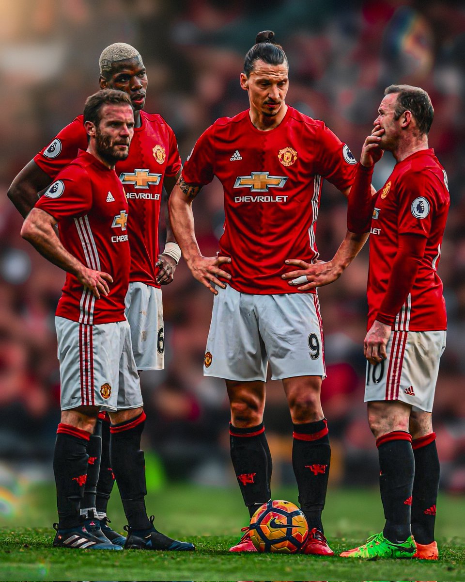 kafangi's tweet image. Kuna siku united ilikuwa na galacticos