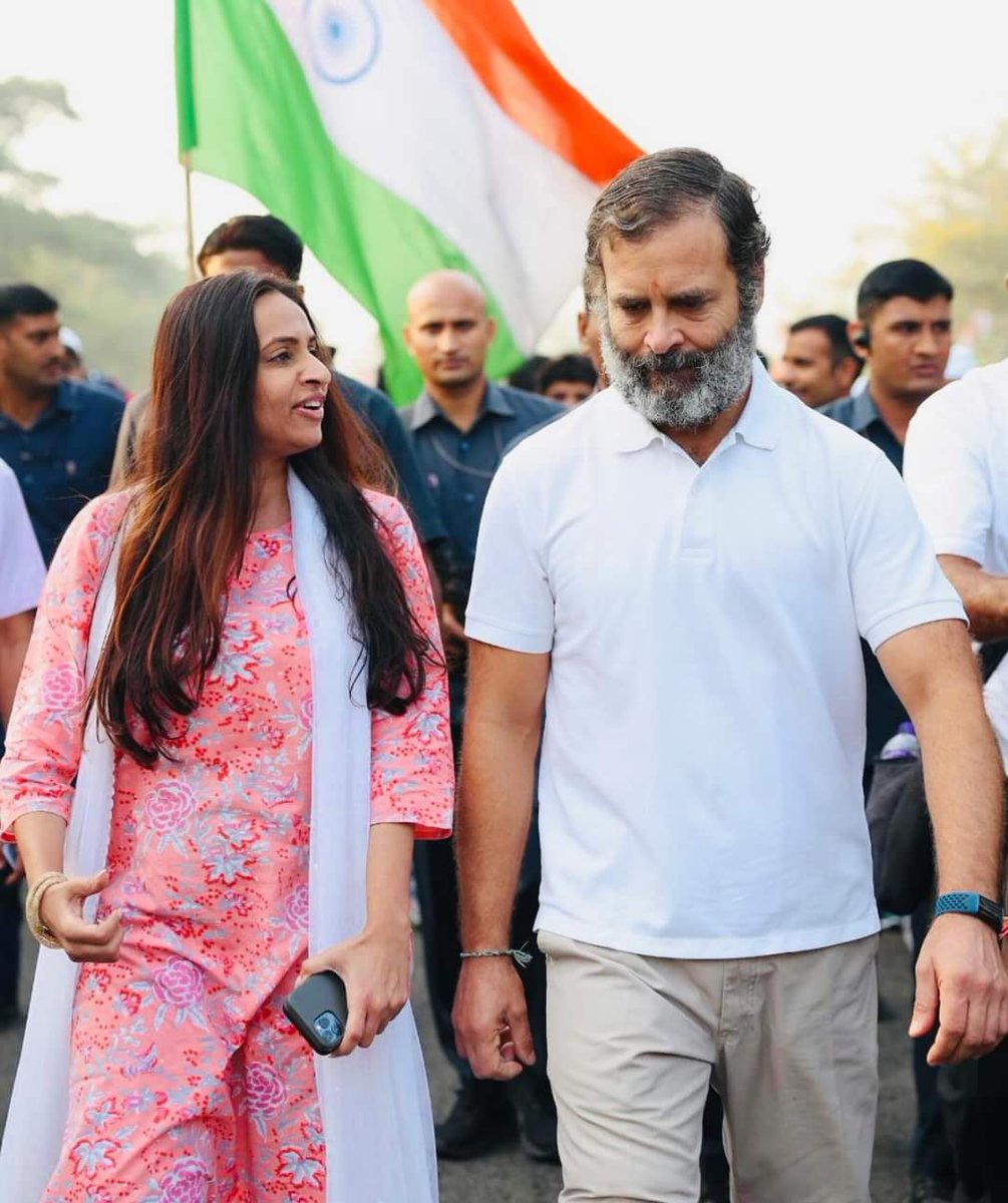IAShaikh_INC's tweet photo. Warm Birthday greetings to AICC Coordinator incharge KPCC Minority Dept and Communication head Minority Dept Smt. @JeenalNGala ji https://t.co/xsqgaU8taz