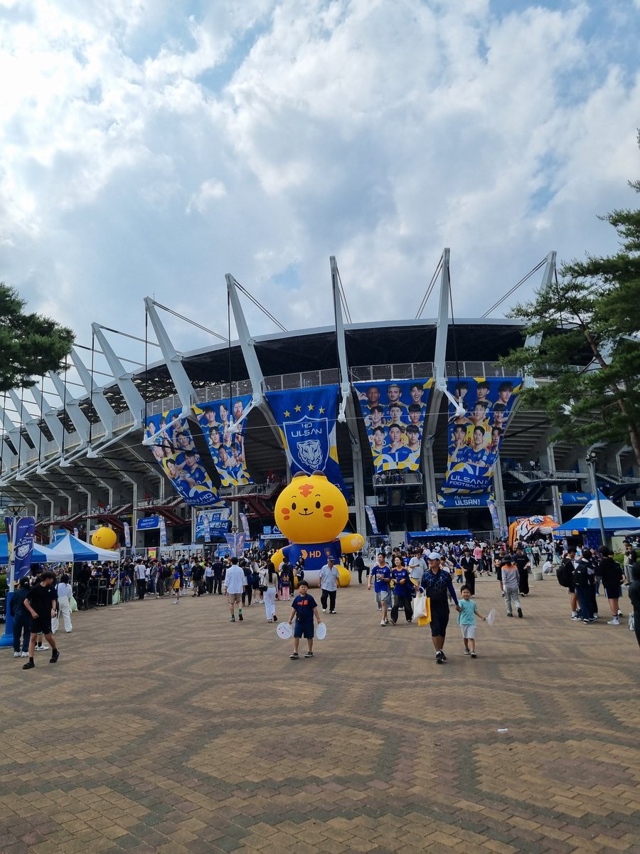 올시즌 첫 홈경기 직관
이겨서 신낭 ㅎㅎ