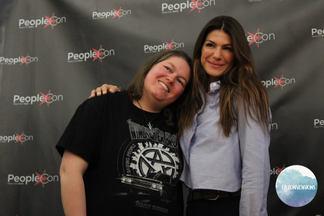 FrConventions's tweet photo. Les photos se poursuivent à la #DLC6 de @peoplecons https://t.co/ElWSWhkB5k