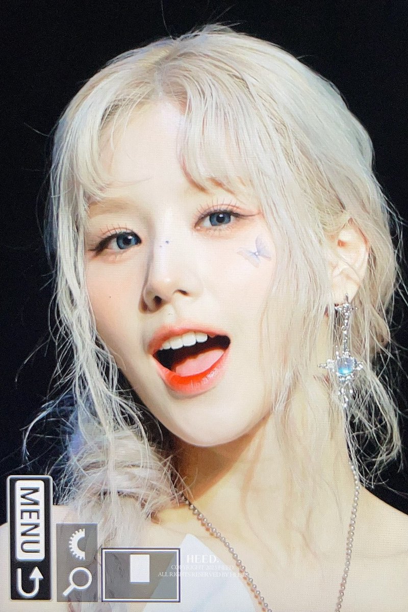 heed_heejin's tweet image. 240601 😘😘🩷
#아르테미스 #ARTMS #희진 #HeeJin 
#Dall #Devine_All_Love_Live #Virtual_Angel