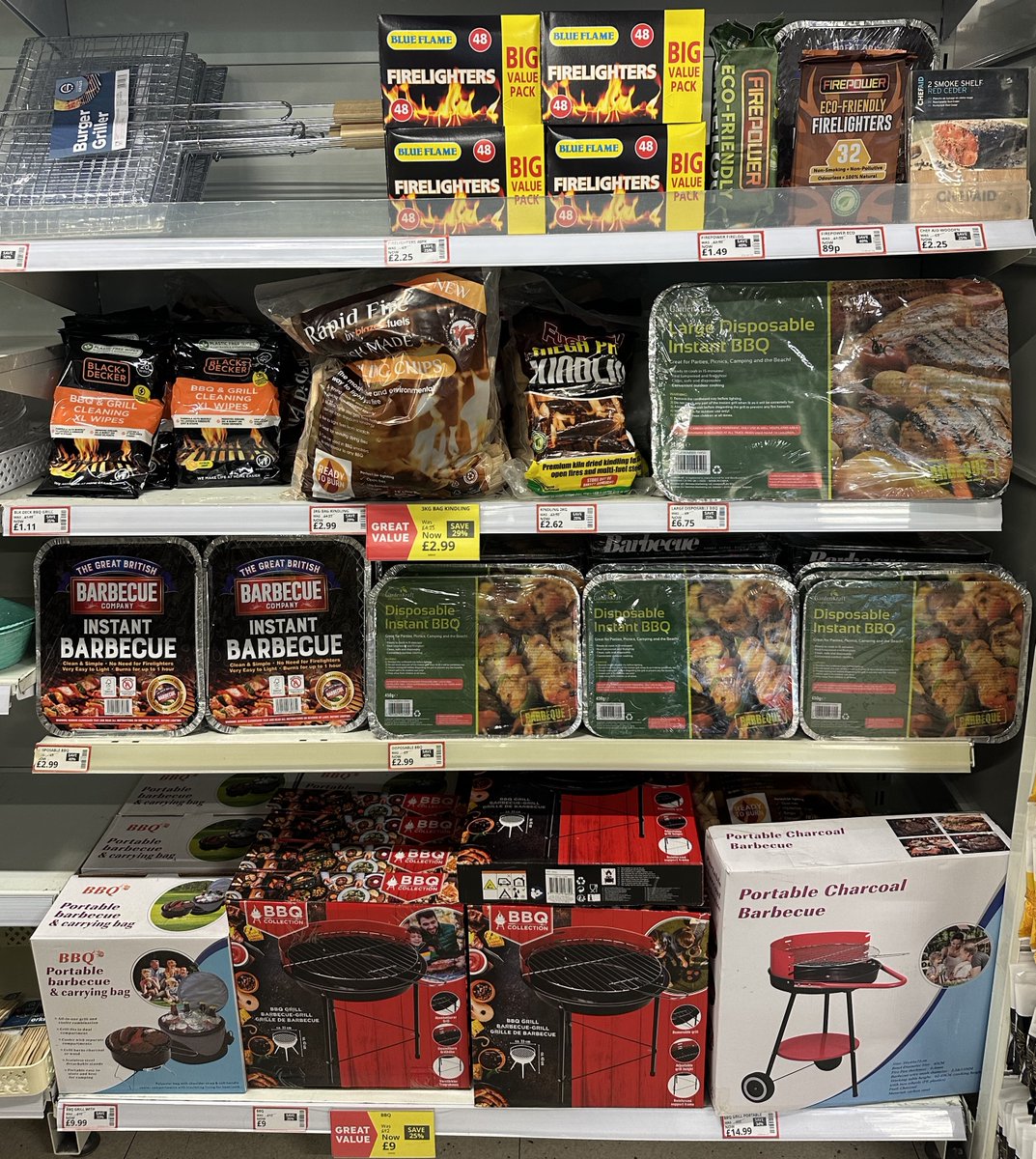 AlhambraCentre's tweet image. Get your grill game on this #NationalBBQWeek with all the essentials you need from @poundstretcher! 🔥

Tell us, what will your go-to BBQ food be? 🤔☀️

#Poundstretcher #BBQEssentials #BBQFood #GetTheGrillOn