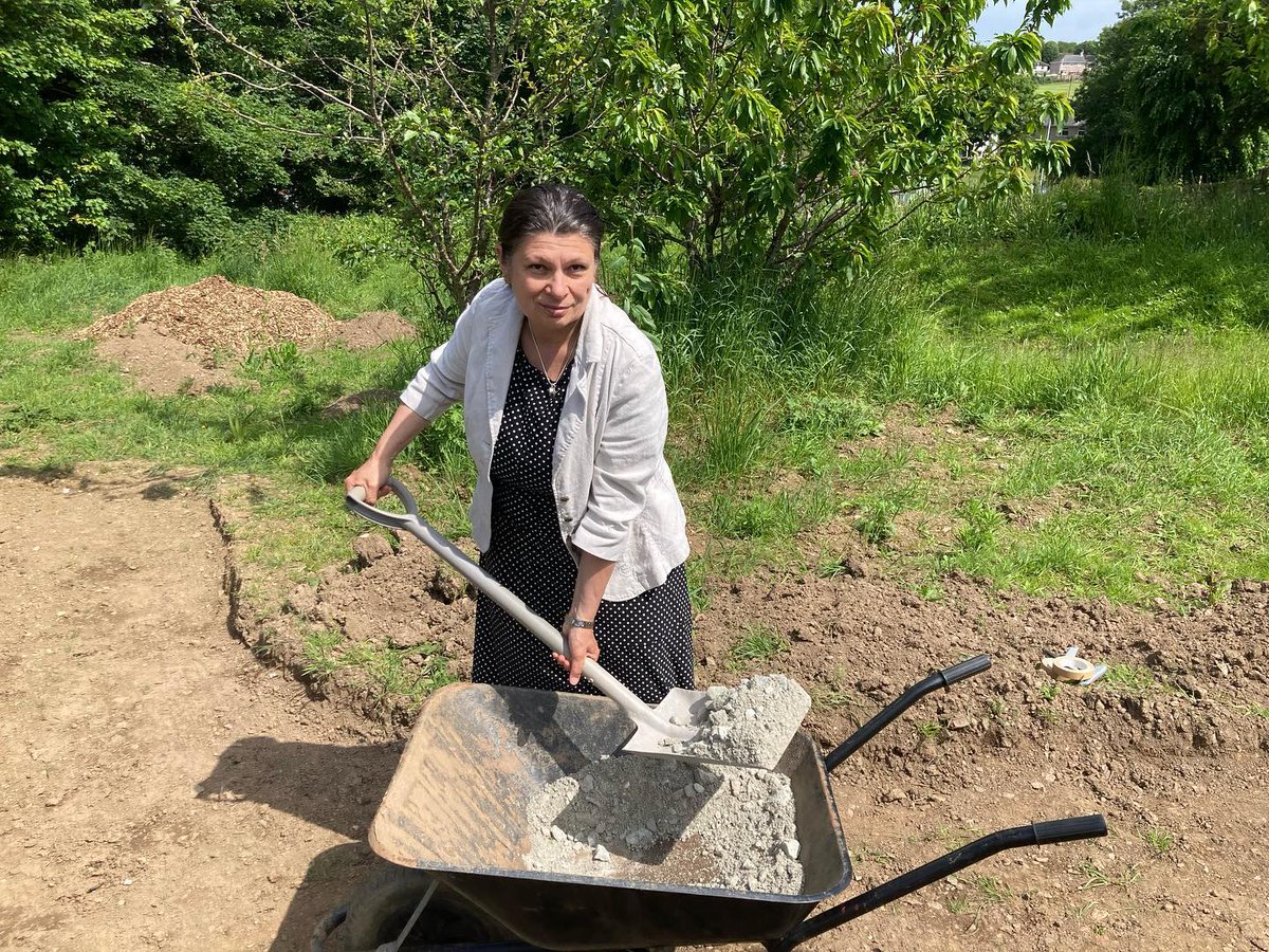 Inner City Seeds (@inner_seeds) on Twitter photo 1st session on the Peace of Mind project <a href="/kintsugiuk/">kintsugiprojectuk</a> Each session is themed around the senses. We began with a meditation focusing on our sense of 👂🖐️ & a writing workshop. Then we built our 1st grass chair under the new plum tree. Join us for the next session Friday 7th May. ❤️ 1st session on the Peace of Mind project <a href="/kintsugiuk/">kintsugiprojectuk</a> Each session is themed around the senses. We began with a meditation focusing on our sense of 👂🖐️ & a writing workshop. Then we built our 1st grass chair under the new plum tree. Join us for the next session Friday 7th May. ❤️