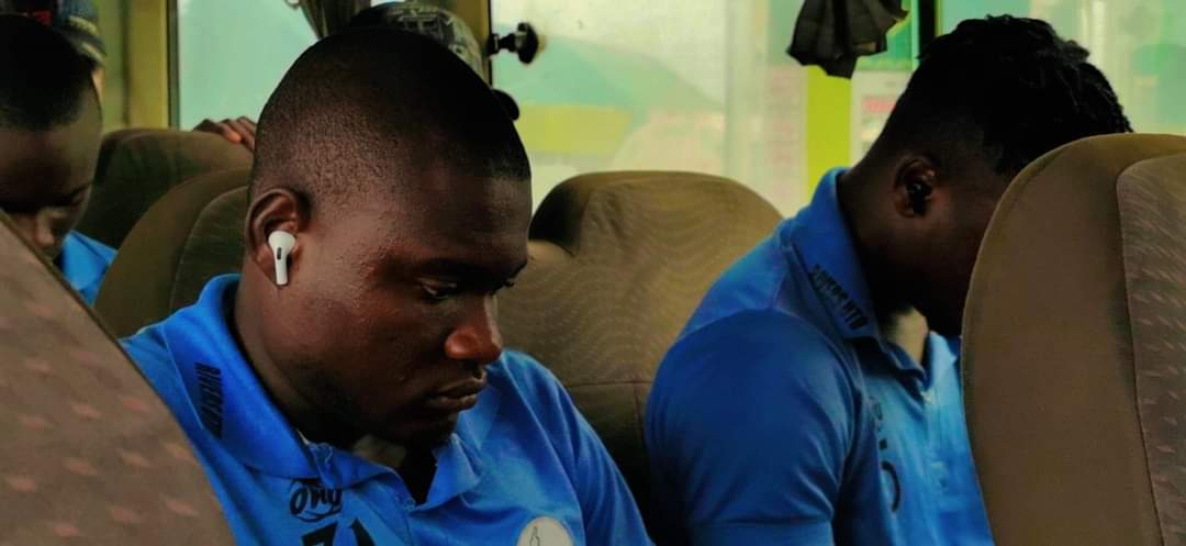 RiversUnitedFC's tweet photo. Can't wait to see you in Aba.

Chilling with the big boys ⚽

#NPFL24 || #MD34 || #ENYRIV https://t.co/5pUd2hxI7Y