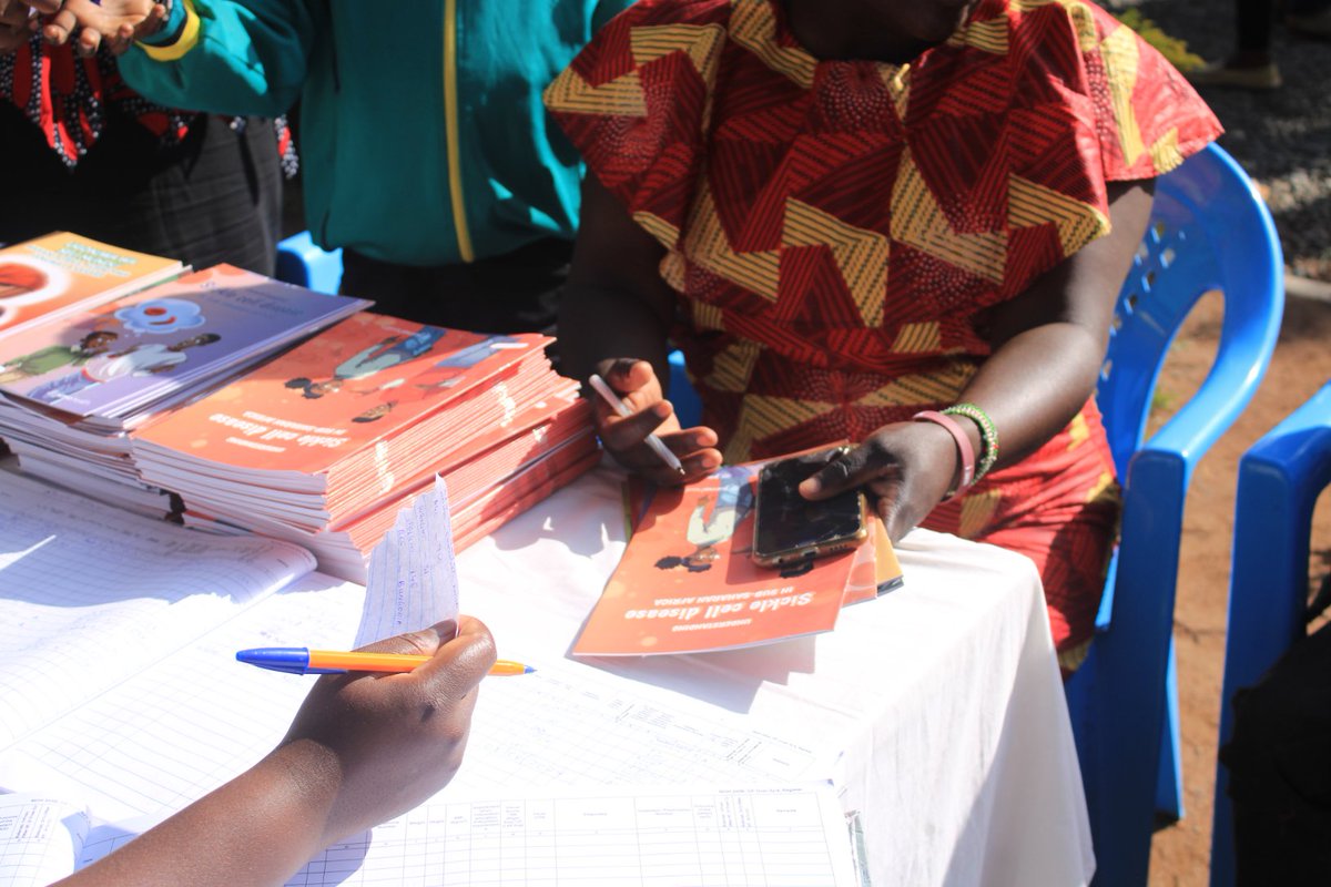 NCDAllianceKe's tweet image. 😎Today, we are hosting the first ever #SickleCellDisease camp in @VihigaCountyGov 
Sickle cell disease affects millions of people,  causing pain and other serious health complications. Let's advocate for better healthcare policies and more funding for research. @MOH_Kenya