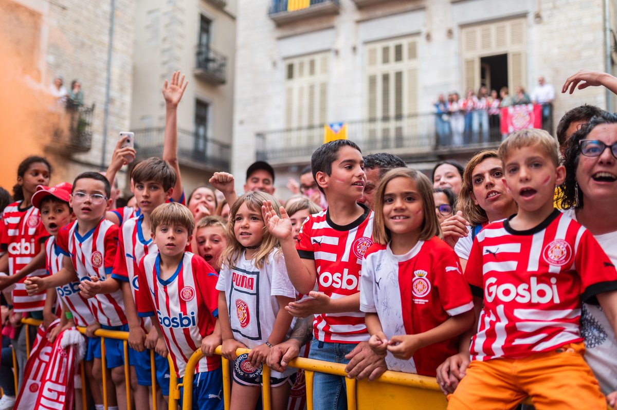 👶🏻 A Girona, del Girona ❤️🤍