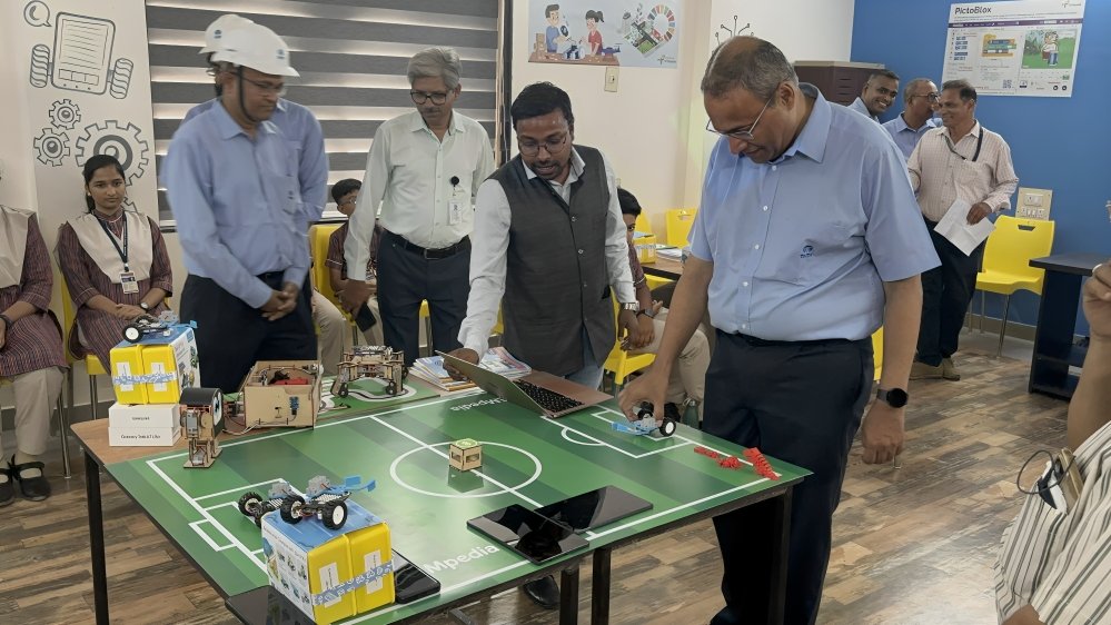 STEMpedia (@thestempedia) on Twitter photo Highlights of the #inauguration of Design Thinking Lab at Tatachem D.A.V. Public School (<a href="/TatachemG/">DAV PUBLIC SCHOOL , Mithapur ( Gujarat )</a> ).
Thanks to our esteemed Guest, Mr. <a href="/1mukund/">Mukundan R</a>, Managing Director and CEO of <a href="/TataChemicals/">Tata Chemicals</a>, and respected Principal, Mr. R. K Sharma, for their unwavering support and vision. Highlights of the #inauguration of Design Thinking Lab at Tatachem D.A.V. Public School (<a href="/TatachemG/">DAV PUBLIC SCHOOL , Mithapur ( Gujarat )</a> ).
Thanks to our esteemed Guest, Mr. <a href="/1mukund/">Mukundan R</a>, Managing Director and CEO of <a href="/TataChemicals/">Tata Chemicals</a>, and respected Principal, Mr. R. K Sharma, for their unwavering support and vision.