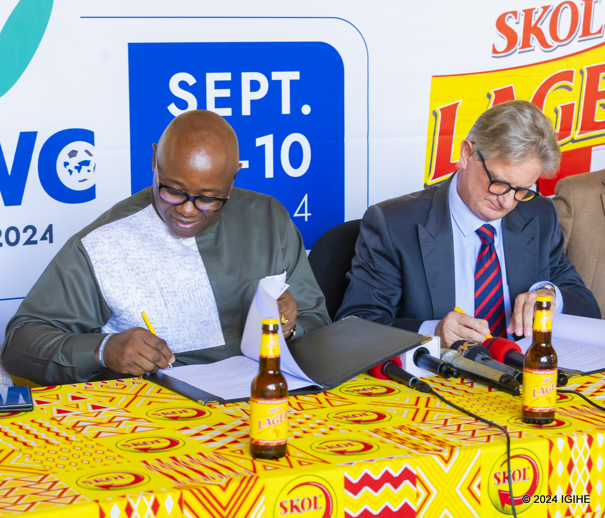 IGIHESports's tweet image. Uruganda rwa SKOL Brewery Ltd rwasinyanye amasezerano n'ubuyobozi bw’Irushanwa ry’Igikombe cy’Isi cy’Aba-Veterans (VCWC) akubiyemo ko ruzazenguruka u Rwanda rwerekana igikombe kizakinirwa, rukacyegereza abatuye mu bice byo mu ntara, gushyira Rayon Sports muri imwe mu mikino…