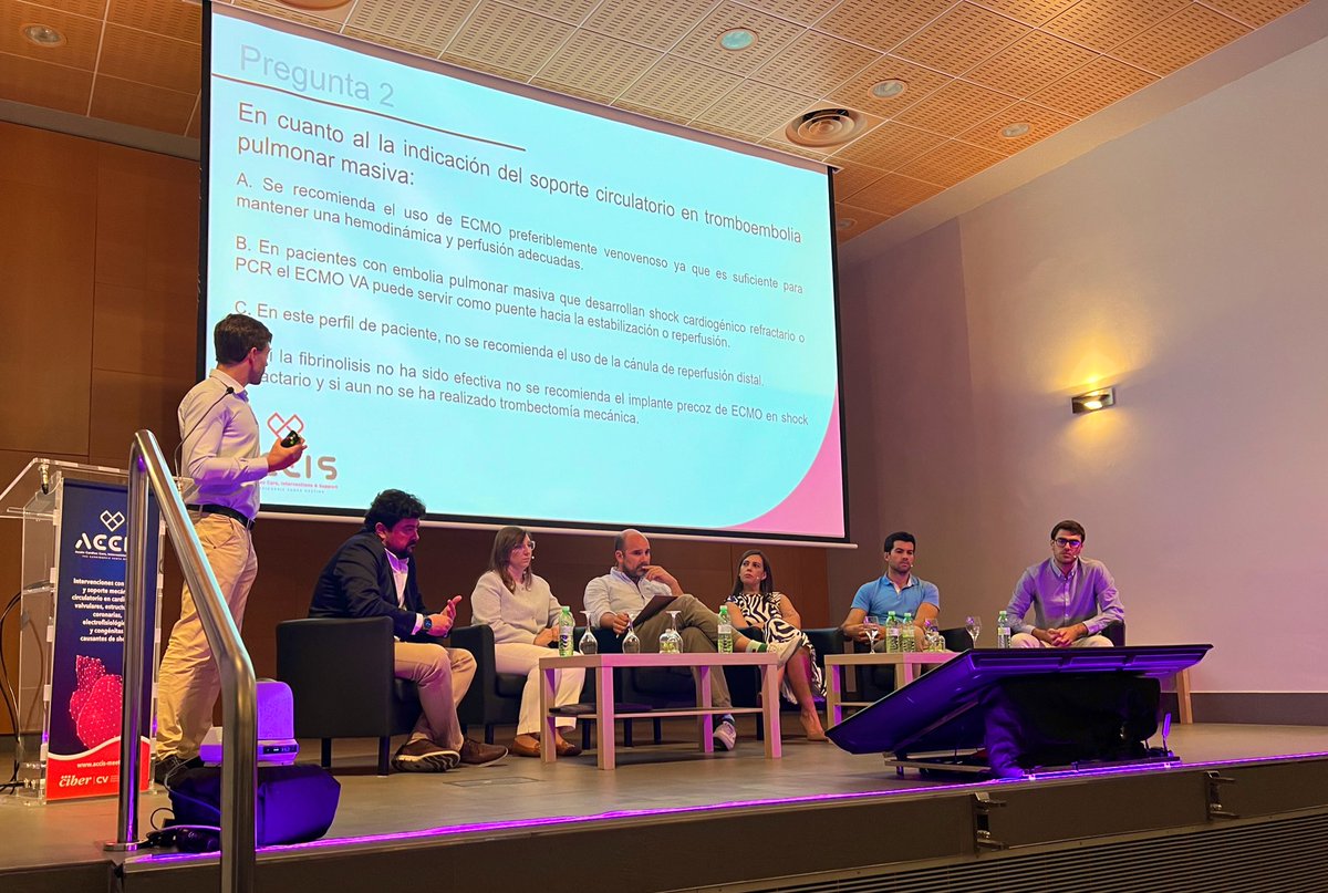 ignamatsant's tweet photo. #ACCIS2024
👉Live case con Impella para ICP
👉controversias, sin llegar a las manos
👉casos clínicos facilitos…
👉programa 🔝tb de enfermería 

Reunión del grupo de código shock y concurso de casos terrrribles esta tarde!
@davidcalle1390 @Felipediezhoyo @secardiologia @shci_sec @jmmoreiras @Auribarri @DrDavidDobarro @ResiSec @belcid7 @pabl0salinas @JovenesSec