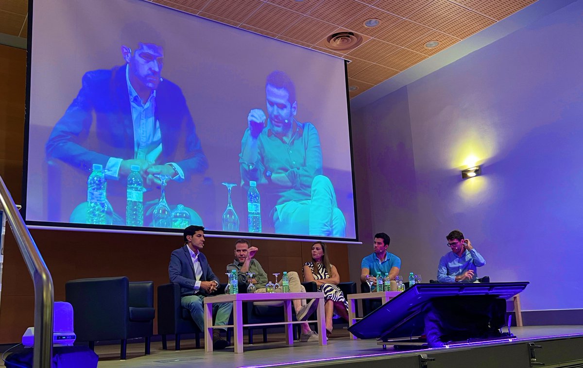 ignamatsant's tweet photo. #ACCIS2024
👉Live case con Impella para ICP
👉controversias, sin llegar a las manos
👉casos clínicos facilitos…
👉programa 🔝tb de enfermería 

Reunión del grupo de código shock y concurso de casos terrrribles esta tarde!
@davidcalle1390 @Felipediezhoyo @secardiologia @shci_sec @jmmoreiras @Auribarri @DrDavidDobarro @ResiSec @belcid7 @pabl0salinas @JovenesSec