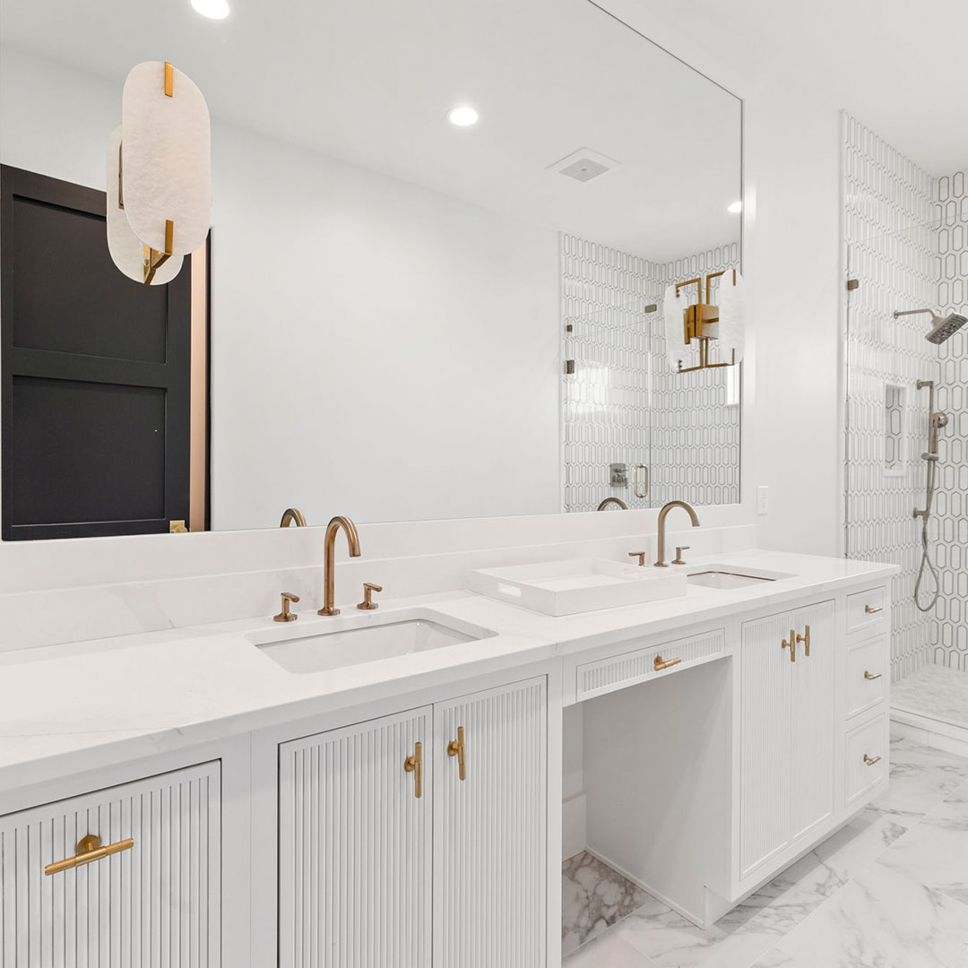 We're thrill about being part of this very unique project. The custom cabinetry uses various different species and finishes along with different inset doors to really make this kitchen & bathroom shine.

#CoveredBridge #CoveredBridgeCabinetry #LuxuryLiving #HomeDesign