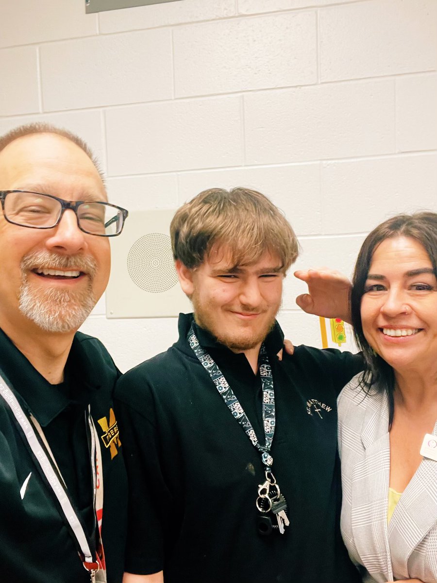 St. Matt's Tigers / Intermediate (@tigers_mayo) on Twitter photo Last week a group of OCSB staff facilitated a video chat with 2 friends who hadn't seen each other since elementary school. Thanks to Angele Mansfield at St. Peter and <a href="/heathergodin3/">Heather Johnston-Godin</a> for bringing AP and SBF together. Both were very excited to see each other and talk. <a href="/CapoOttawa/">Philip Capobianco</a> Last week a group of OCSB staff facilitated a video chat with 2 friends who hadn't seen each other since elementary school. Thanks to Angele Mansfield at St. Peter and <a href="/heathergodin3/">Heather Johnston-Godin</a> for bringing AP and SBF together. Both were very excited to see each other and talk. <a href="/CapoOttawa/">Philip Capobianco</a>