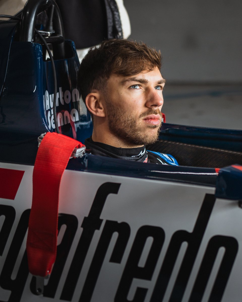 This one was special. 💚💛
 
If you enjoyed @PierreGASLY's Ayrton Senna tribute feature on @SkySportsF1 during the #ImolaGP weekend, imagine how the @PaceSixFour crew felt capturing behind-the-scenes content from the shoot at @SilverstoneUK.
 
A real 'pinch me' moment. 🤩 #TBT